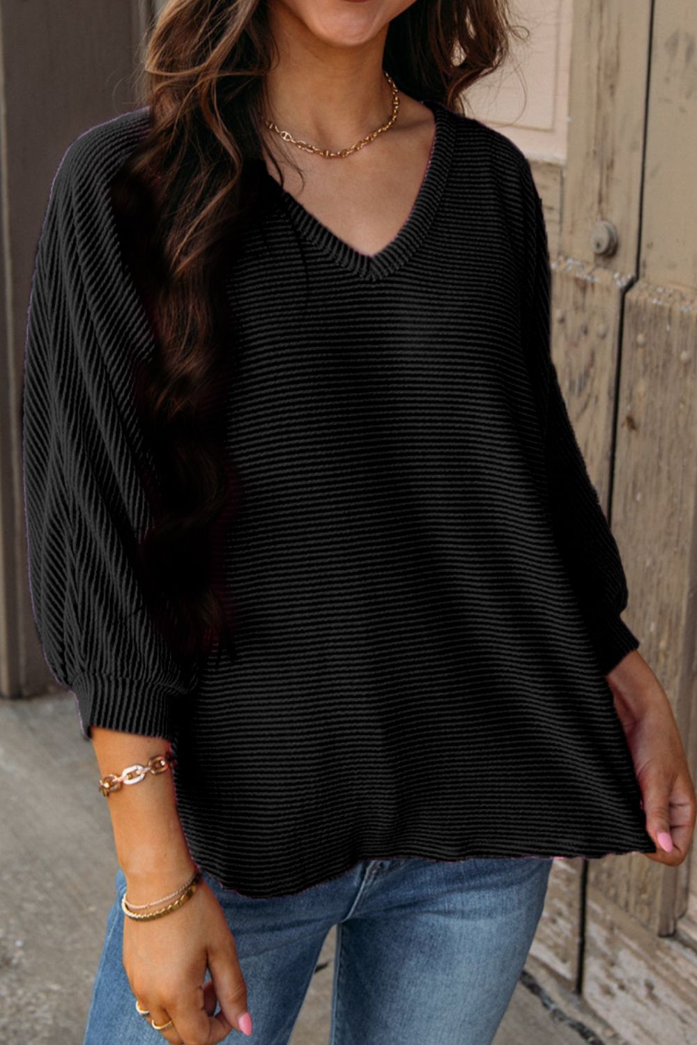 ONLINE ONLY! Texture V-Neck Long Sleeve Top